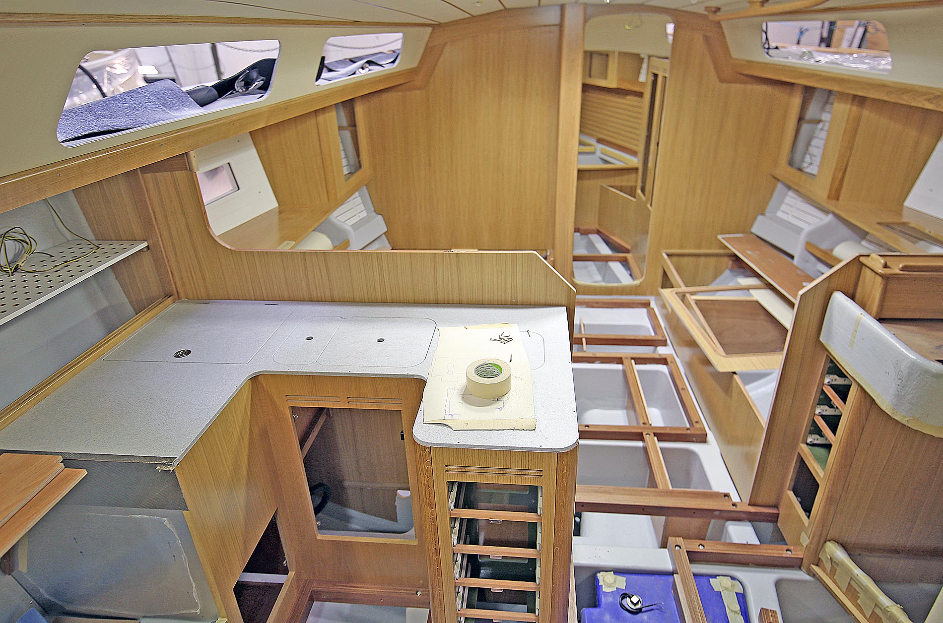 Oak interior now also available in the Hallberg-Rassy 412
